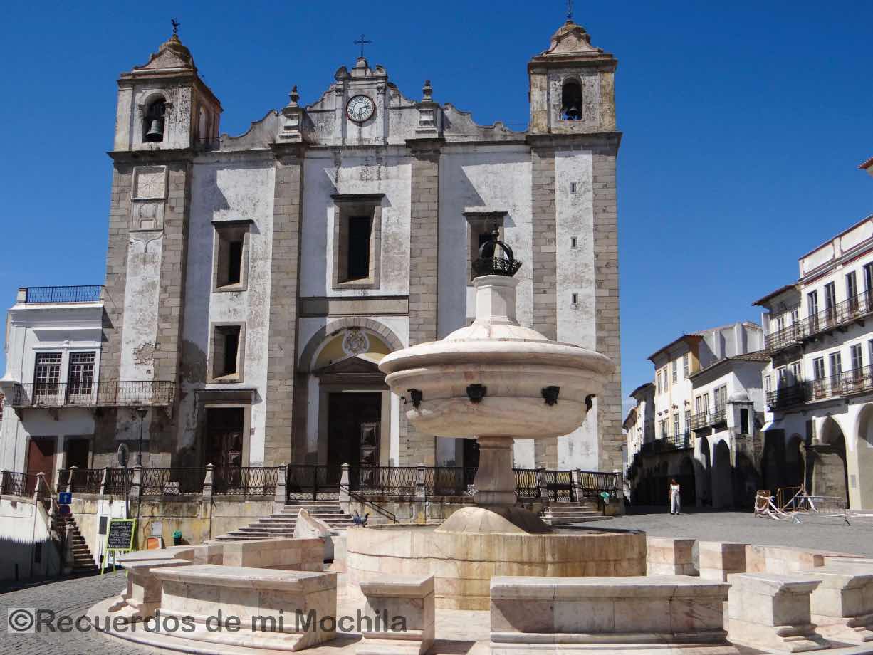 Évora
