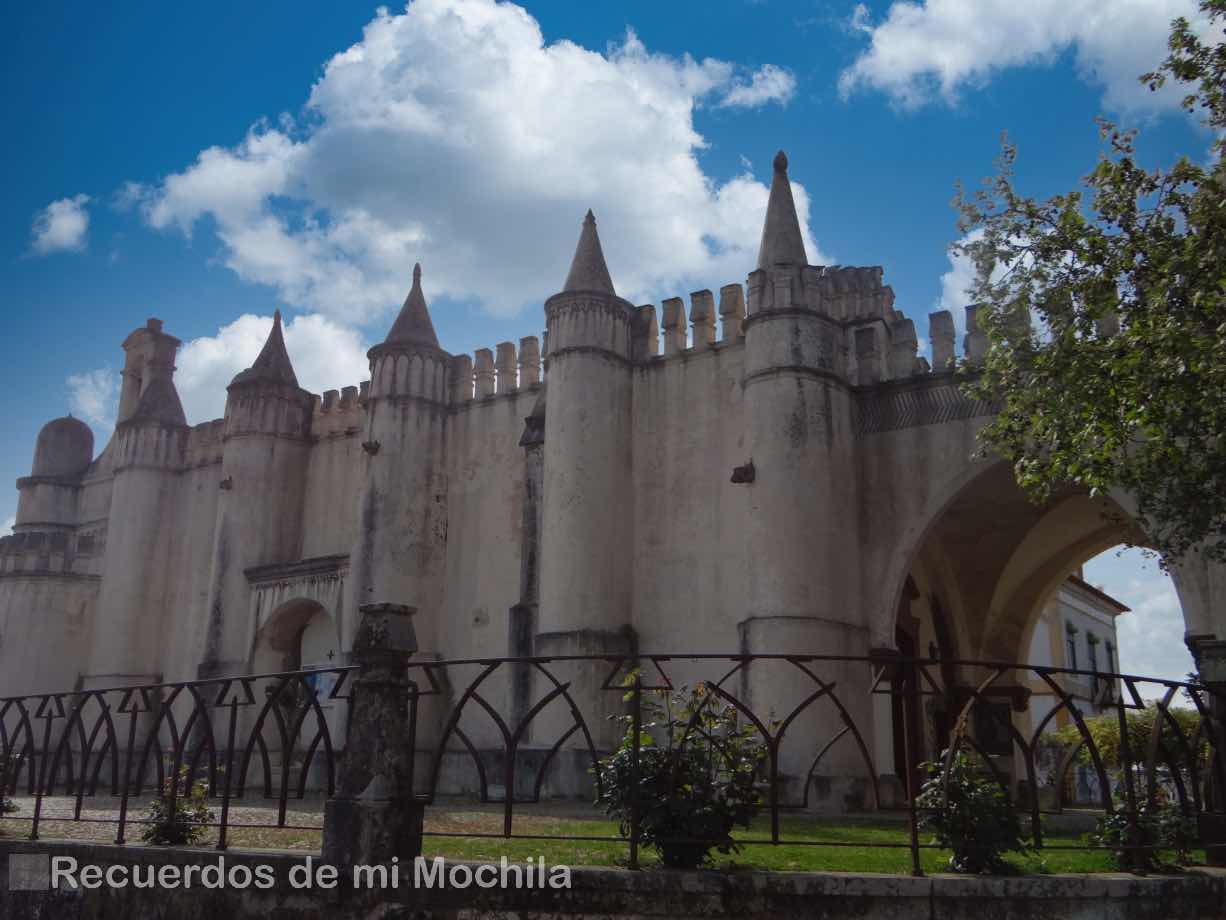 Évora